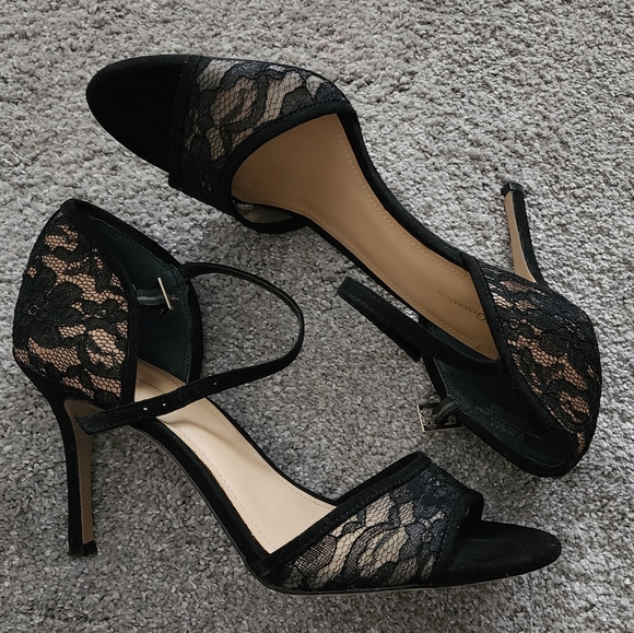 Black lace peep toe BCBG ankle strap heels, sz: 9.5 M - worn once - Picture 3 of 14